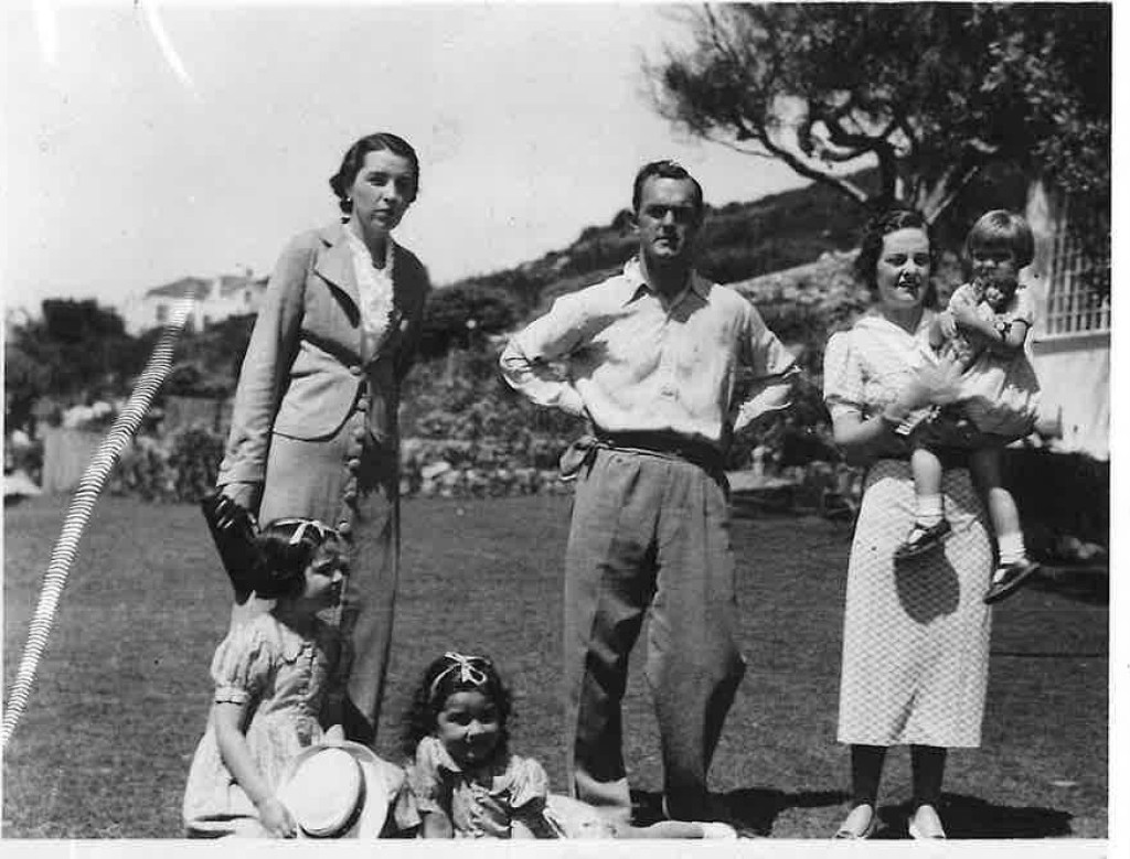 Rear: Popperty, George (Edward Robert) K. (my father), Pauline (married to Clifford K.), Annabel K. (in arms) Front: Mary van der By! later Blount, later James) Nicley van der Byl (later Mcpherson). Probably taken in South Africa just before the War- say 1938 or 1939.